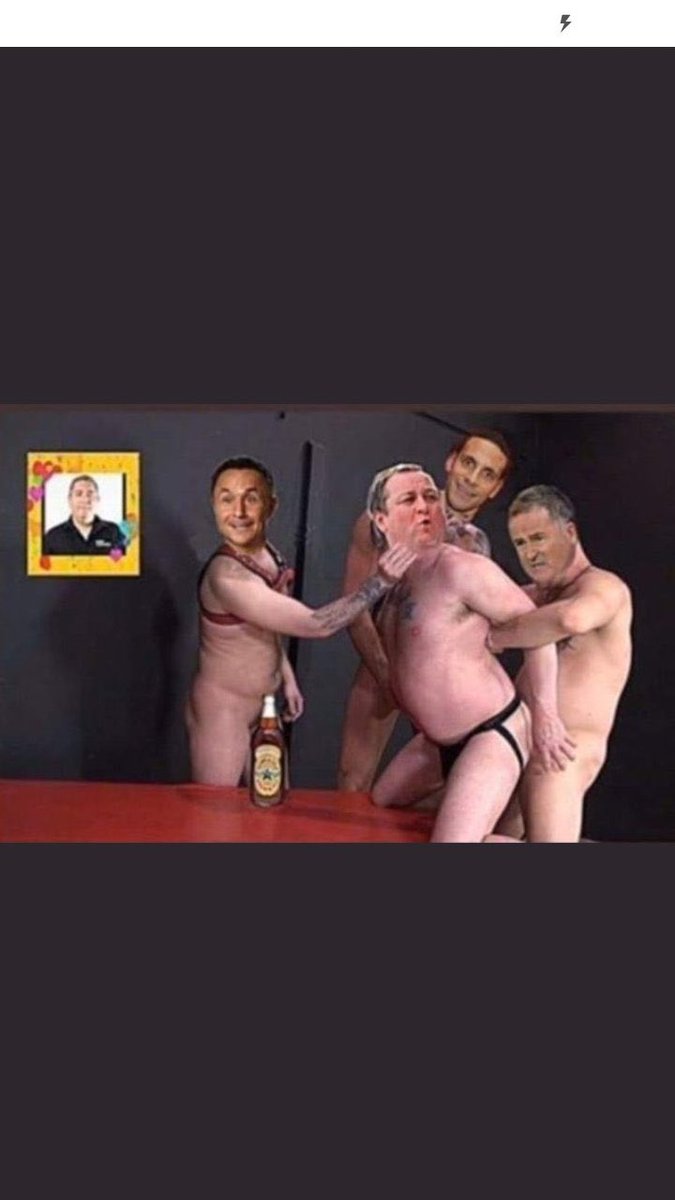 Fat cunt getting mauled by a gorilla