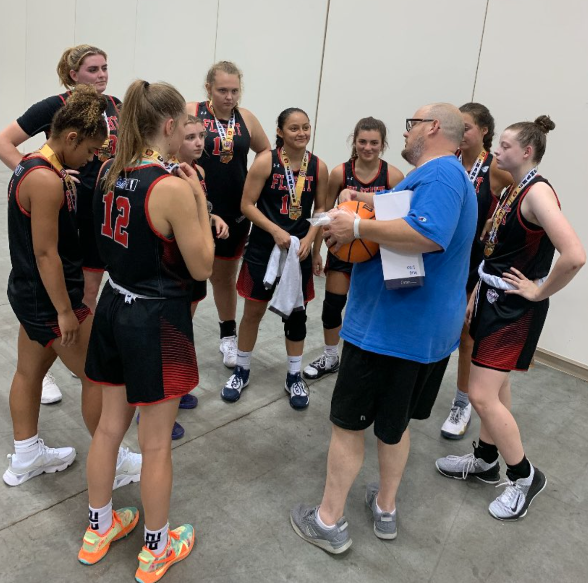 DyersMedia's tweet photo. Just got around to watching the film of @FlightAAOGBB championship win. We were down 9 at the half. They turned that 9 pt deficit into an 8 pt win. Only allowed 15 pts in the 2nd half! An amazing collection of girls! That's what @FlightAAO is all about! #flightstrong https://t.co/xIz5bnxPuH