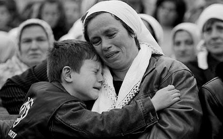 lalilar72's tweet photo. #Bosno mayko, #Srebrenica sestre ! 

#Srebrenitsa #SrebrenicaGenocide https://t.co/NR1amytn78
