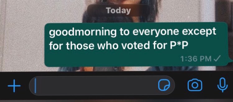 h4rlsey's tweet photo. me this morning in the family ws grp : #petty #IStandWithRaeesah 🔨🔨 https://t.co/DtoOdFkAPO