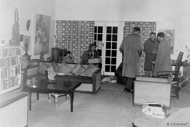 NelsonMandela's tweet image. On this day, 11 July 1963 Police raid Liliesleaf Farm in Rivonia and arrest members of the High Command of Umkhonto weSizwe; #NelsonMandela is already serving a five-year jail sentence