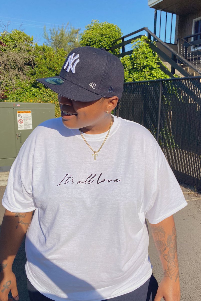 StHussle's tweet photo. SHOP https://t.co/731gCn2DQS RIGHT NOW!
#ItsAllLove #SthussleCollection https://t.co/6Zy6esaVi0