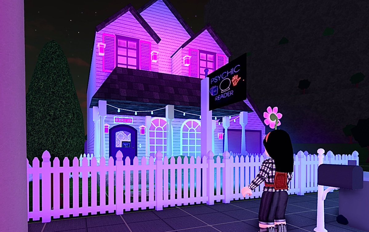 🌙 on X: WIP Halloween Bloxburg candy store with the latest items from the  update by @RBX_Coeptus and @FroggyHopz_RBLX 🎃🍫🍬 #bloxburg #Bloxburgbuild  @DesignBloxburg @BloxburgBuilds  / X