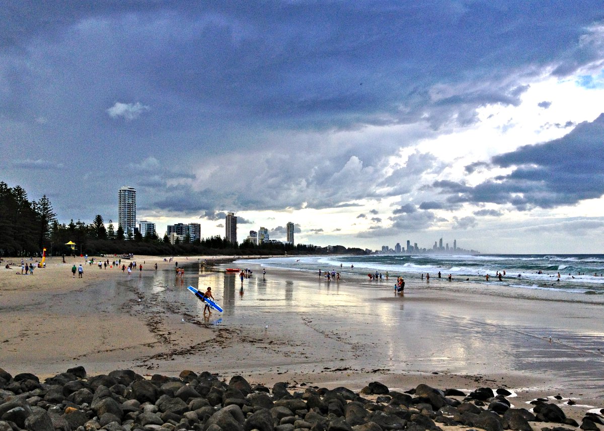 EXPLORING THE GOLD COAST.
#BurleighHeads is a #coastal #suburb of the #GoldCoast. 
A #sleepy #surftown no more, this #thrivingcommunity is a #favourite for #locals & #visitors alike, courtesy of its #abundance of #offerings both in & out of the #water & a #uniquevibe all its own.