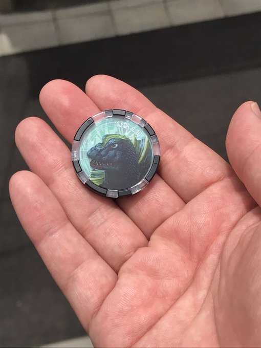 Gashapon Tkstさんのイラスト一覧