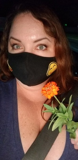 Passenger: (picks flower; gives it to me) "Here. Something to remember me by."  ..Except I won't remember<a href="/tag/mvsales"class="tags"><span>#mvsales</span></a>