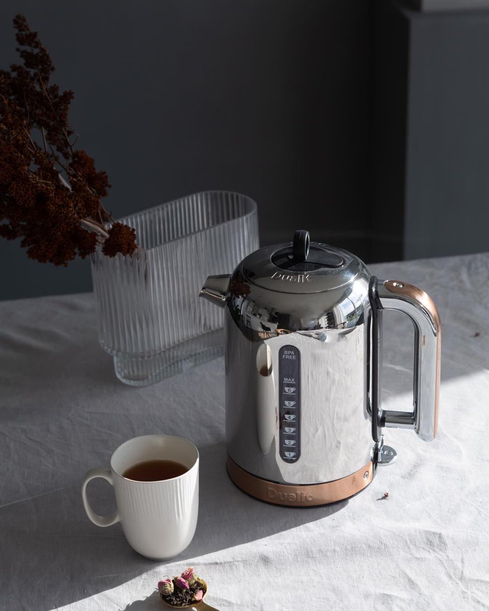 DealDoodle's tweet photo. Take a look at a gorgeous range of kettles from @jlandpartners .  Various colors and materials to choose from. Shop from top brands like @RussellHobbsUK @smeguk @DualitLtd and more. https://t.co/sEtCKczilQ
#dealdoodle #jlhome #johnlewis #kettles #kettle #smallappliance https://t.co/2y47cPhE0Z