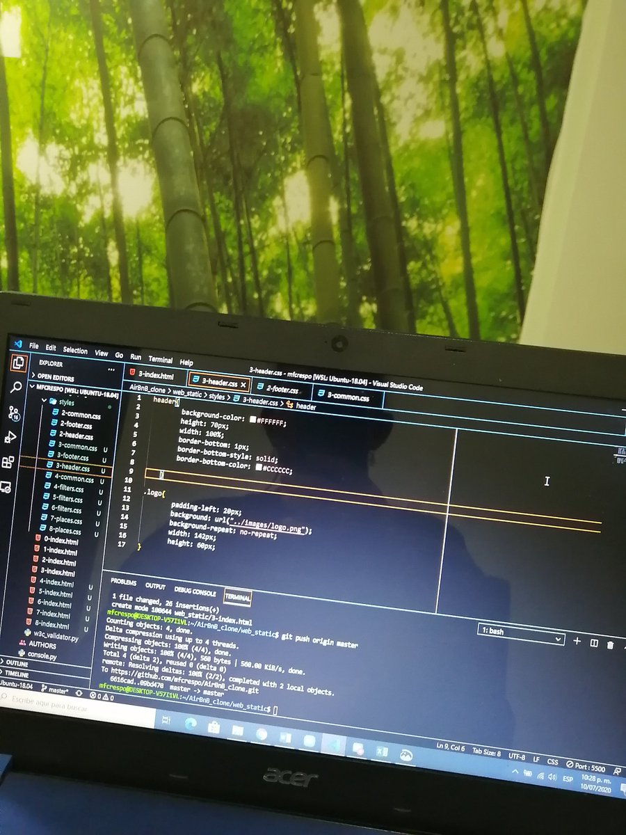 mafe_crespo's tweet image. Do what I like on a #fridaynight is like partying 💻💃

#ILoveCoding #FEDT