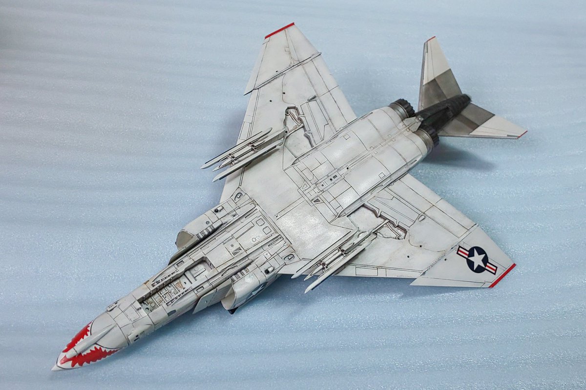 Hawks45phantom's tweet photo. 20年振りのプラモデル作り。
一ヶ月弱で、このような感じです。
この後、クリヤーコートや脚等の小物が残っているので、完成はいつになるやら😅
#複座機祭���
#ファントム
#ハセガワ
#VF111 https://t.co/jFt6HYeXFZ