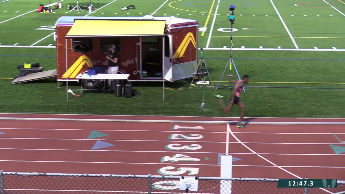 jgault13's tweet photo. Moh Ahmed runs huge 12:47.20 pb to become the 10th-fastest human in history for 5,000 meters. 3:58.59 final 1600.

Lopez Lomong also PRs with a 12:58.78 to become the ninth American under 13:00. https://t.co/jXtScOaPdU