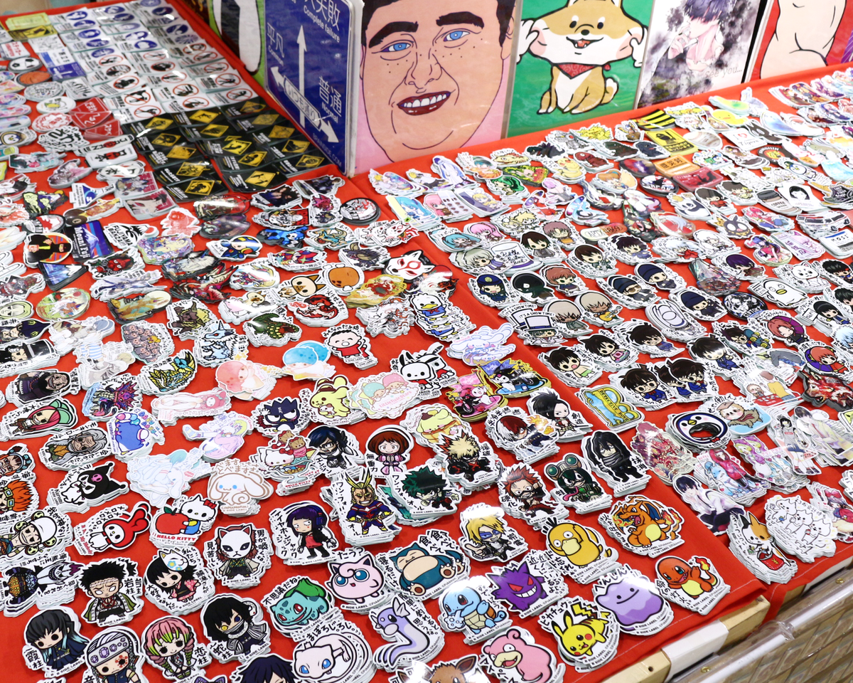 B-SIDE LABEL POP UP SHOP／ ステッカー特別販売会 開催中！ 会場にて