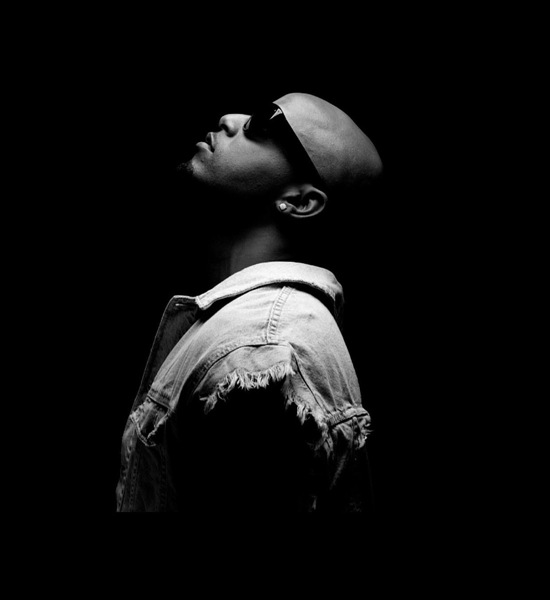 A LA GENTE LE GUSTA VERTE COMO UN PRODUCTO OLVIDANDO QUE SOMOS TAN HUMANOS COMO ELLOS🌙