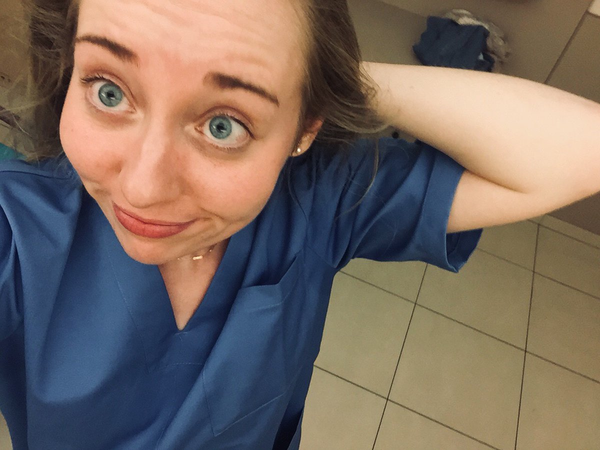 rosiegabriel2's tweet image. When you can take off your mask after 24 hours of work #babydoctor #ER #goingbackhome