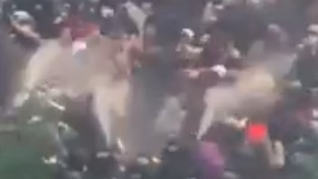 additional video shows the police liberally and indiscriminately pepper-spraying the crowd  https://twitter.com/banksa1686/status/1267683448518373377