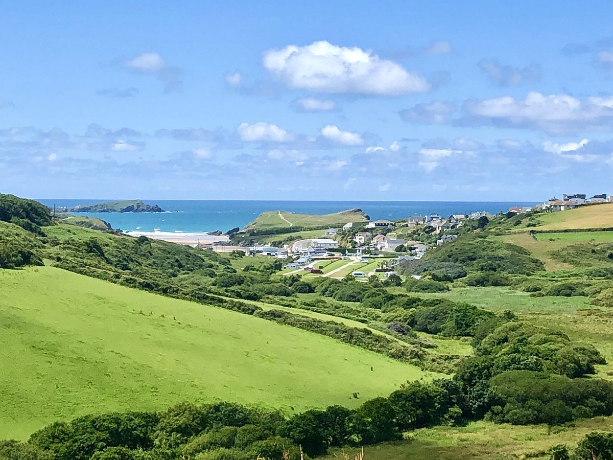 View over Porth in the sunshine @beauty_cornwall @rockandroll70s