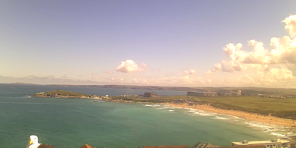 Take a look at the view from our webcam overlooking Fistral beach in Cornwall. Stunning views right now bit.ly/fistralcam
