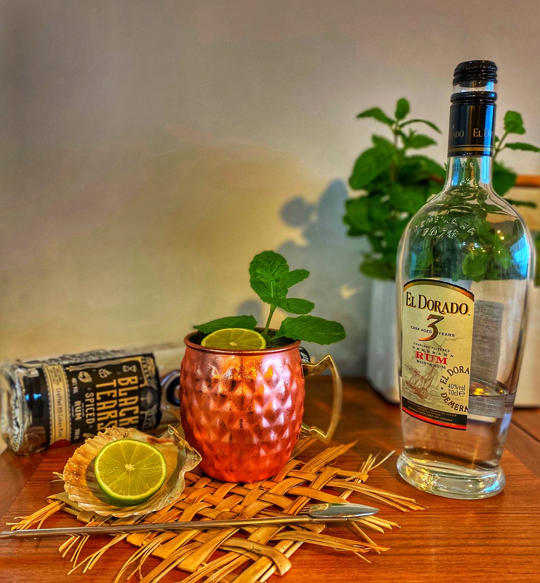 cocktailonther1's tweet photo. Smoke’n Rummy Tears
Check out the recipe on the website soon https://t.co/xeNZoaYSSQ join the newsletter
#eldoradorums #blacktearscubanspiced #rum #rumcocktails #gingerale #cocktailrecipes #cocktails #bobsbitters #ketococktail #ketocommunity #keto #lchf #ketococktails #lowsuga https://t.co/XcORgQjF1N