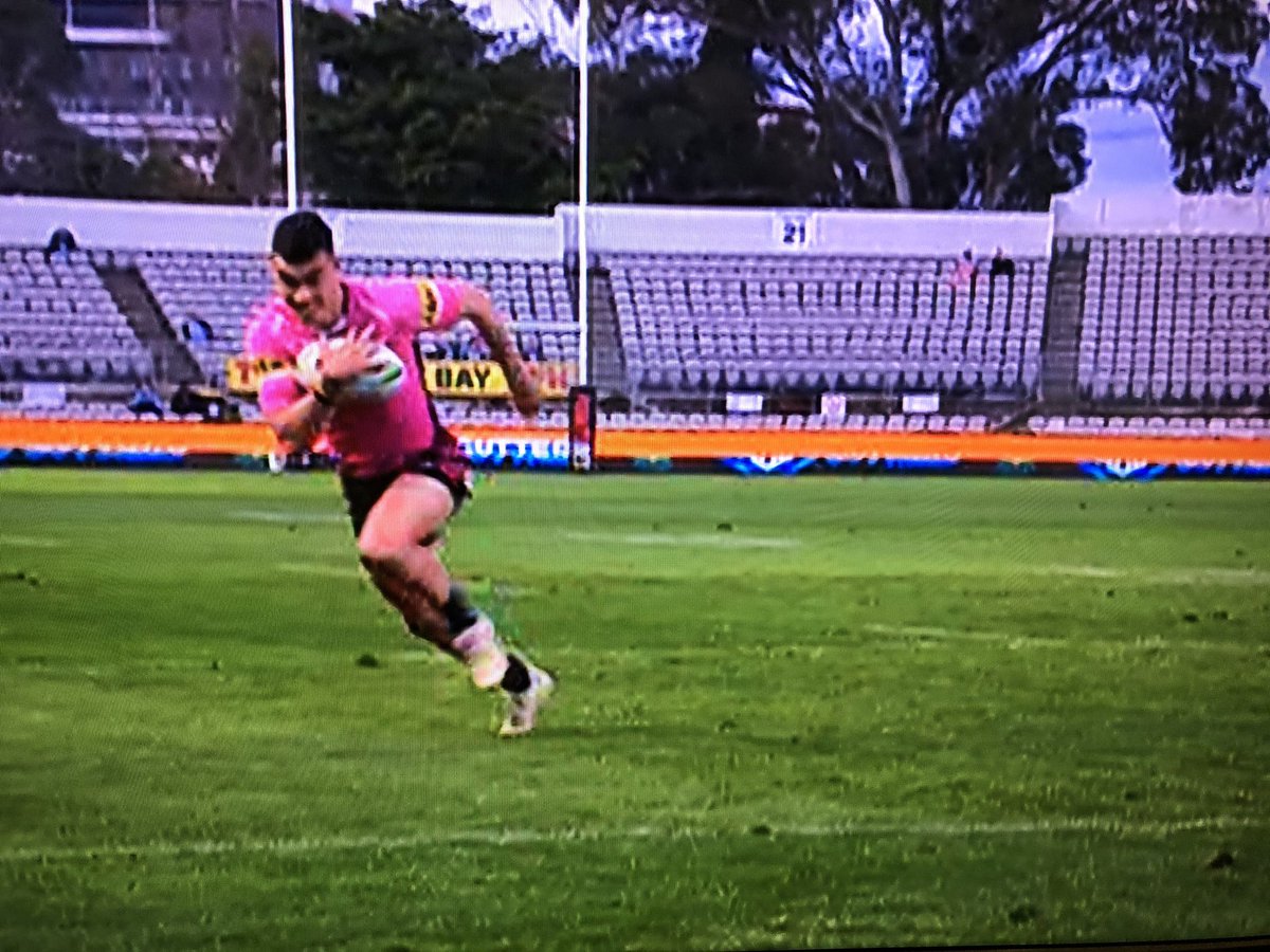 M_McCormackMP's tweet photo. Hat-trick on debut! Charlie Staines from #Forbes grabs his third for @PenrithPanthers as the team chalks up 50. Add to that Parkes’ product Billy Burns’ 2nd half try and it’s a big day for the #CentralWest! @NRL @ForbesAdvocate @ForbesPhoenix @ForbesCouncil https://t.co/gHxjXdtUZR