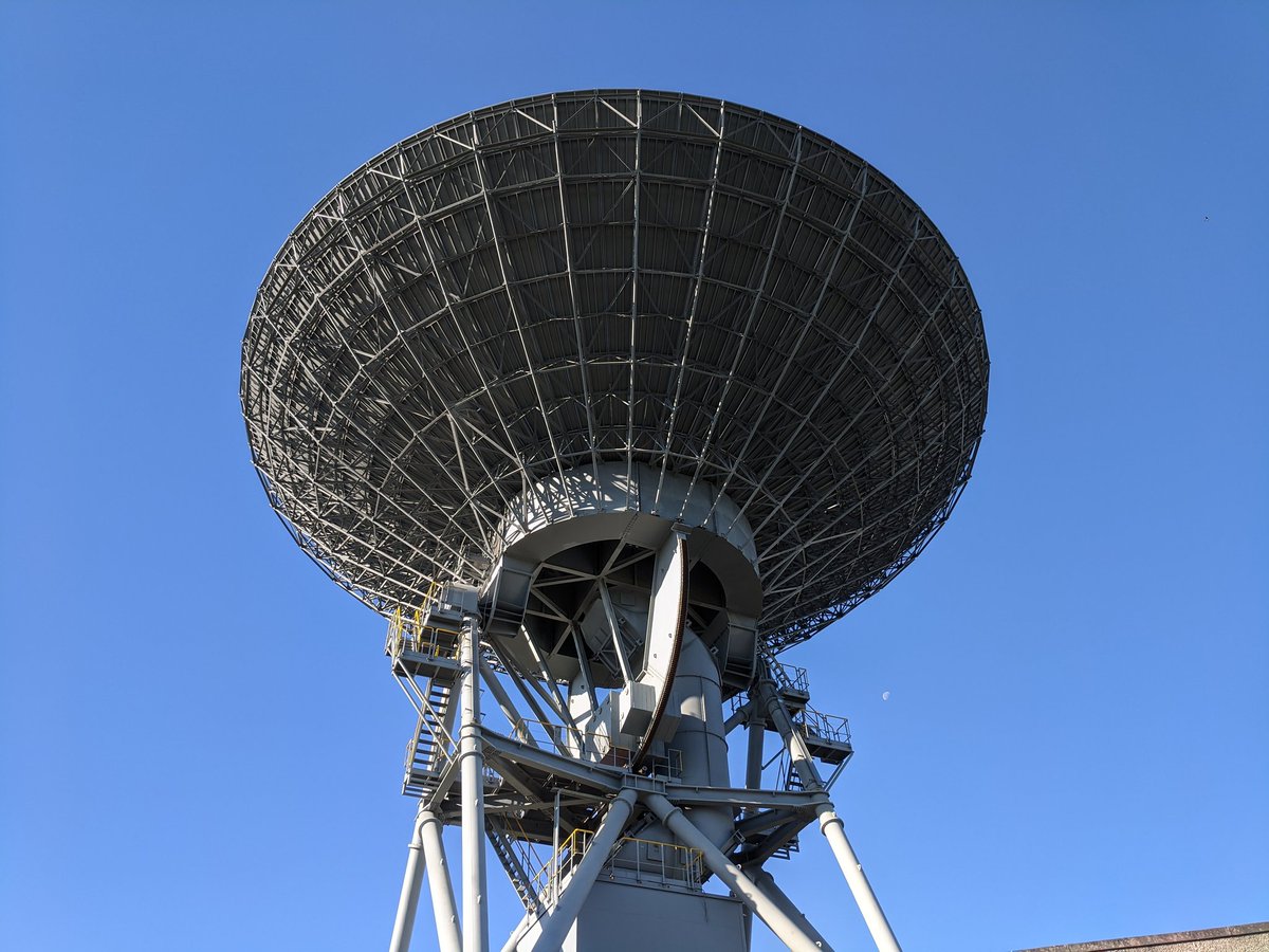 GHY-6's new paint job looking spectacular in the morning Cornish sun! The moon is standing by for uplink...