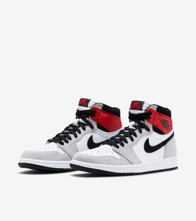 air jordan 1 light smoke grey footlocker