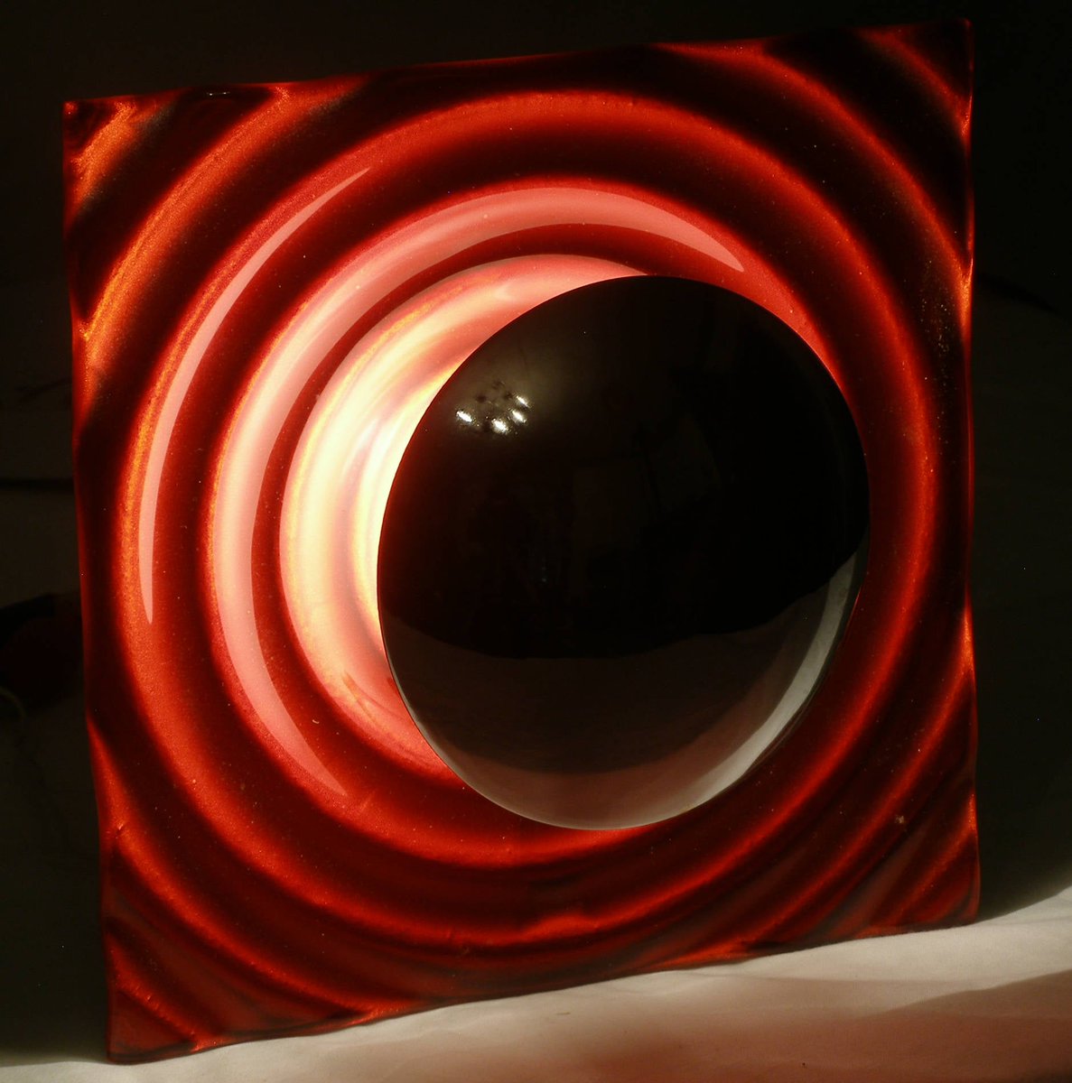 oldstuffdave's tweet photo. Wall Sconces Red Wave Glass Chrome center shade modern design original Halogen bulbs included easy to mount https://t.co/L1EH91k1S9 #Oldstuffdave #vintage #Etsy #Light https://t.co/ahnId3B5RQ