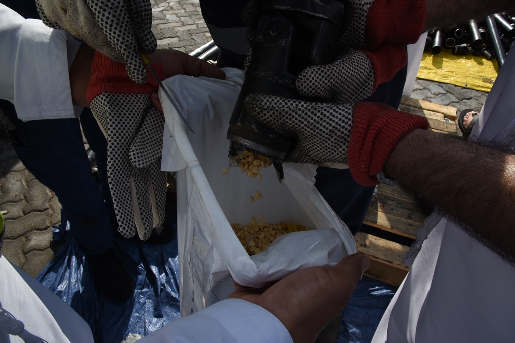 CUSTOMSUAE's tweet photo. #UAE_CUSTOMS
#WorldDrugDay

15.7 Thousand Drug Seizure in 5 years by UAE Customs
The FCA and local customs departments scored remarkable growth in the magnitude of drug substances seizure across border ports during last five years (2015-2019).

https://t.co/6t10JFyZHi https://t.co/o0gAoxS201
