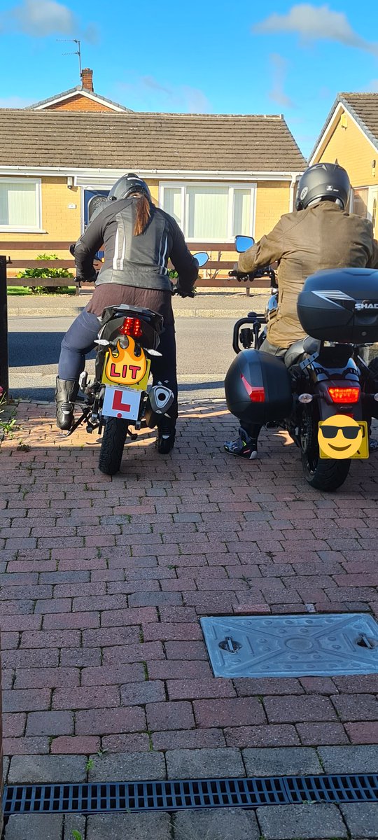 DebiHarper1's tweet photo. 1st spin with dad @JezHarper after passing her #CBT. Lesson 1 how to fill petrol tank, got tips from @mcgregor_ewan #longwayround last night in preparation😁 #Pleasehavefun #pleasehavefun 😬 https://t.co/9FLdQdJXkc
