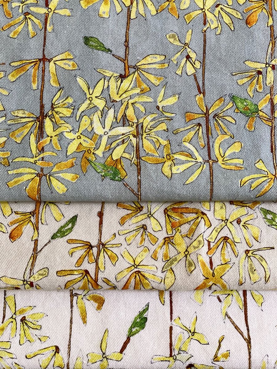 WittsDesign's tweet photo. Forsythia stands for spring sun &amp; anticipation. 💛

#HandDesigned #WittsDesign

https://t.co/tdpkSrGf66 https://t.co/HwKIfNLSok