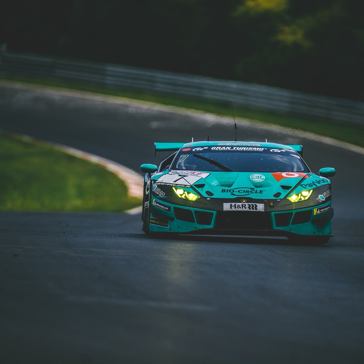 Axciljefferies's tweet photo. Big weekend coming up! NLS2&3! First of our 4 hour races starts 1200 CET! Let's get it🤘 #KonradMotorsport #BioCircle #Gebhardt #Payvoo #Lamborghini #Squadracorse https://t.co/qOxVN9PrZG