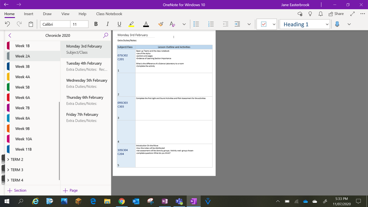 EastyJane's tweet photo. @MsGraffsroom @OneNoteEDU @msonenote I create page templates for each day and set as default used in a 10day fortnight timetable. The page is set to A4 and can easily be printed/shared if required for substitute teacher. All #OneNote features apply eg links to class pages. https://t.co/8yBkrrgakB
