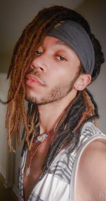 #black https://t.co/Pj2Cnelp0F<a href="/tag/black"class="tags">#black</a>