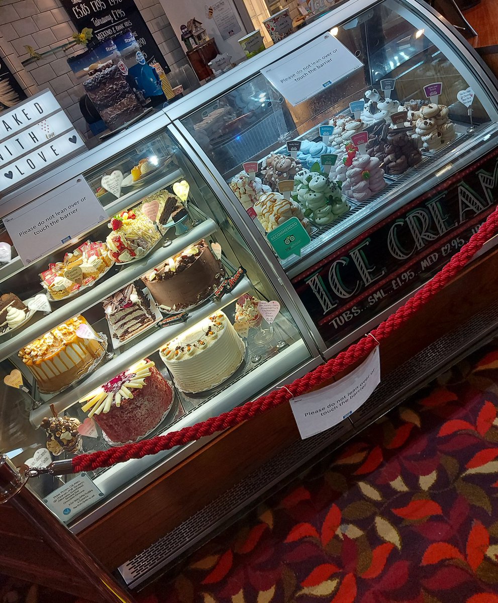 sam_baked's tweet photo. 🍰💕🍰❤🍰❤🍰❤🍰❤🍰❤🍰Its Wknd 🥰 Did Someone say "Cake " ?  Here @AtTheTavernn
opens @12pm
#KeepSafeStayCalmEatCake🍰🥰
Hope everyone's had a good 1st Wk back after Lockdown ? 
Have a great Wknd everyone 
#EatInOr#CakeAway 
@JosephHolt1849 @BAKO_NW @DawnFoods @LaShackGifts https://t.co/0dn0ZlxLkd