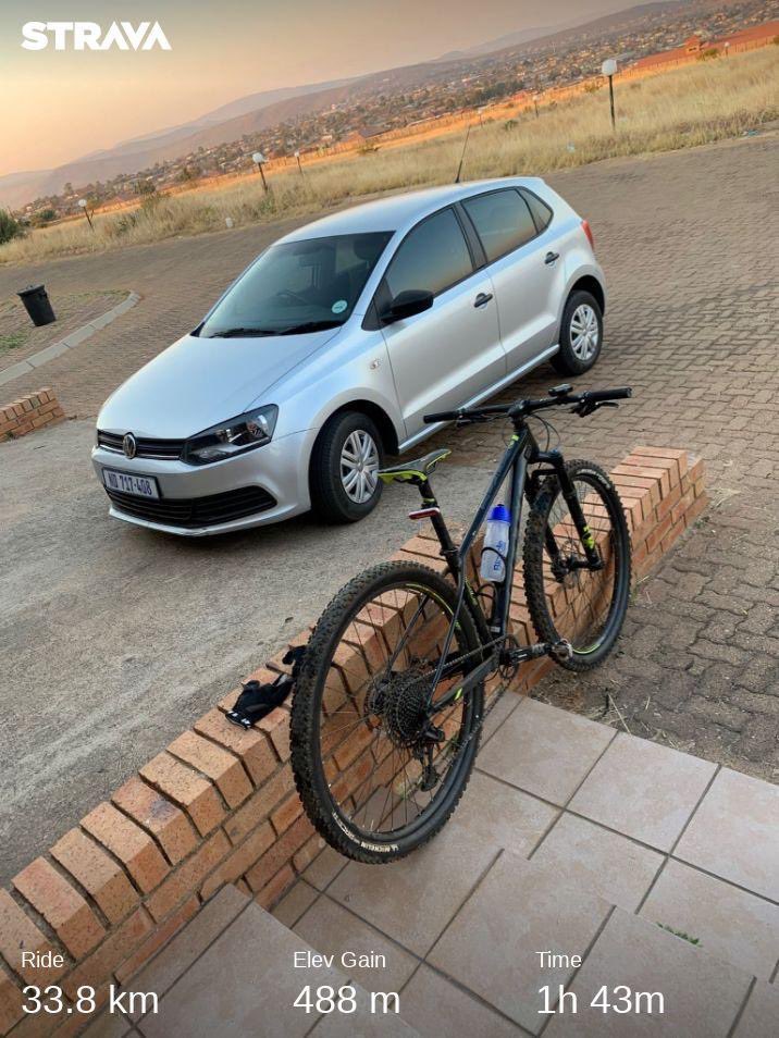 MalacosteDaReal's tweet photo. #WindyRide
Rear rim got bent and started leaking , cut my ride short ๐ @013CyclingClub https://t.co/xAW79W2klJ