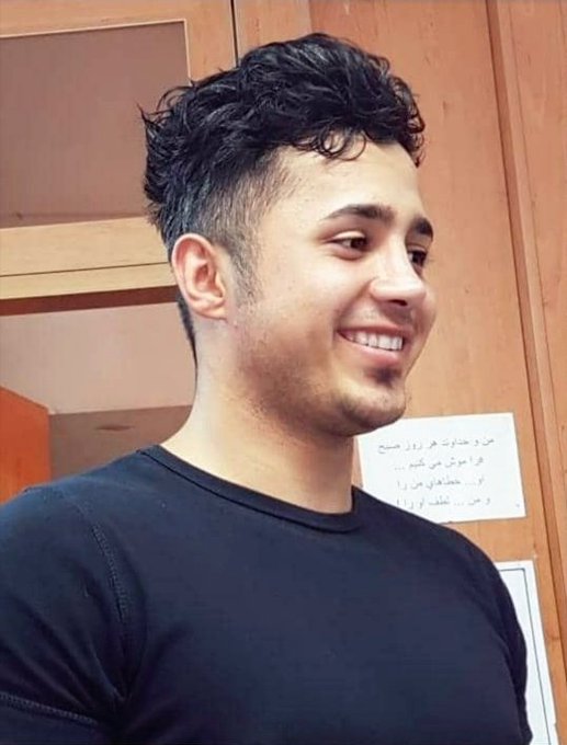 Saeed Tamjidi, 28, is a SNAP driver. He was arrested on Dec. 28, for participating in protests against a sharp rise in the price of petrol in  #IranHe was tortured through being beaten & hung upside down while beaten on his feet. He faces execution based on coerced confessions.