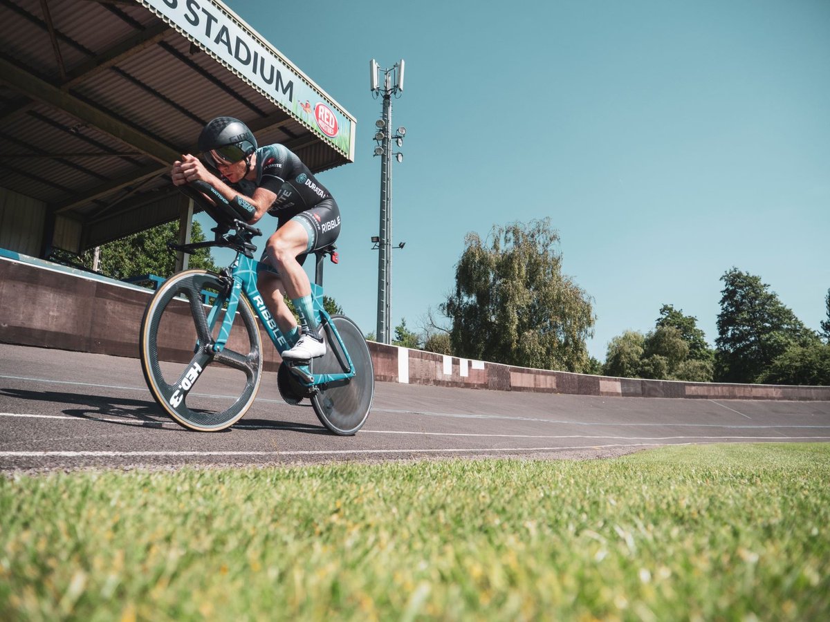 RibbleCycles's tweet image. We spent some time with @ribbleweldtite on the track at Newcastle Under Lyme Velodrome for #projectspeed.

#projectspeed is led by Dan Bigham and looking for any gains possible using new Huub kit, optimising position and equipment.