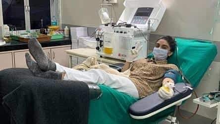 WeAreVayam's tweet photo. Actor Zoa Morani sets an example &amp; donates her plasma for the 2nd time. If you want to donate plasma or know someone who can donate plasma, please call 1031/ 8800007722/+919311442588/9810 063261. You may also register at https://t.co/7JnmTaSWdG 
#covid19 #delhincr #plasmatherapy https://t.co/bytfRV62DD