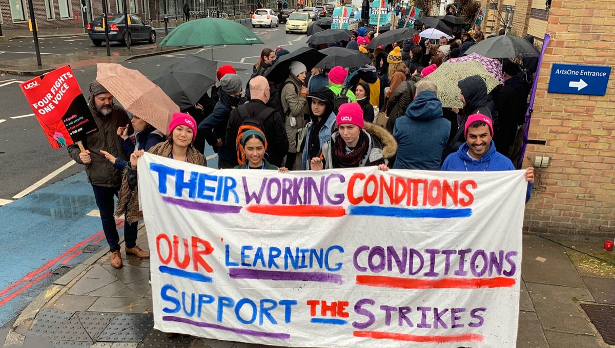 peopleandplanet's tweet photo. 💥It's DAY 4️⃣ of #PowerShift2020 ! Time is flying...💥

Today at 4PM we'll host a fishbowl discussion: The Pandemic University as a Battleground ✊ Together, we will understand the structures of exploitation, finance and policing that define our universities. https://t.co/IXc4NmDQCr