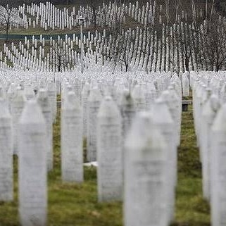 Srebrenitsa. 
Unutmadık, unutturmayacağız.