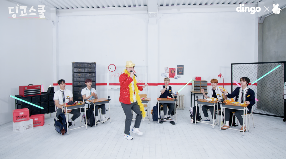 dingo_official's tweet photo. [#딩고봇] 제 2의 임영웅을 꿈꾼다는 트로트계의 샛별🌟 몬엑반 주헌이의 저세상 아모르파티ㅋㅋㅋㅋㅋㅋ🤣🤣 미친 텐션 풀버전으로 보러가자구~~!!🕺🎶
@OfficialMonstaX @uplusidollive
 
>> 딩고스쿨_몬스타엑스 (MONSTA X) 비하인드✨
https://t.co/XswAdcBeEn

#딩고 #dingo
#몬스타엑스 #MONSTAX https://t.co/GipvNFyqZl
