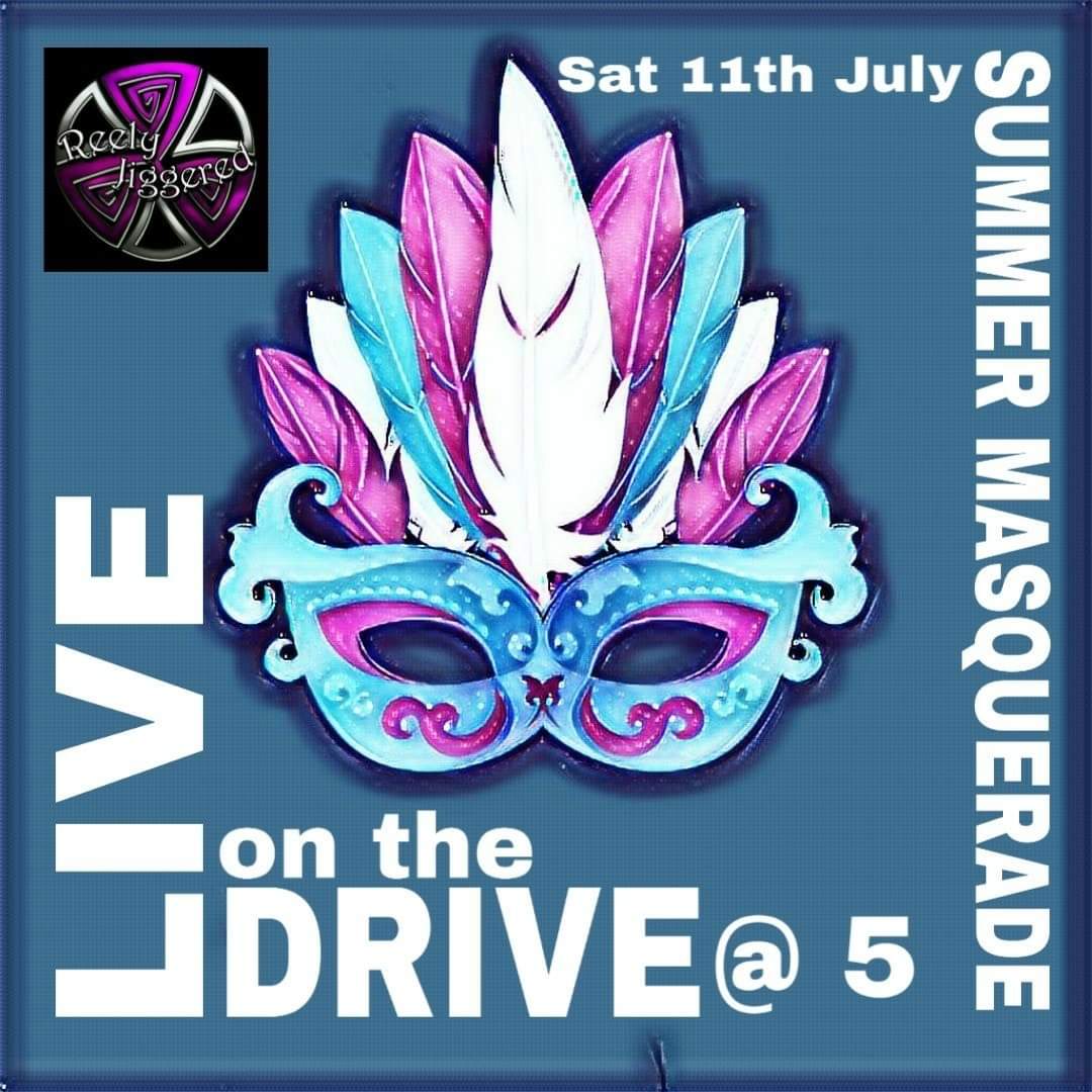 ReelyJiggered's tweet photo. Today is our 16th Live on the Drive #gig! Summer #masquerade has arrived! Dress up and mask up! We'll see you at 5pm UK time on #facebook live!
#folkrock #liveonthedrive #letthemusicplay #livemusic #fblive #5pm https://t.co/8VM3gZ7lBi
