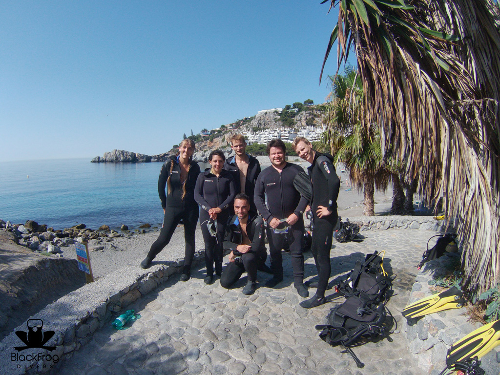 BlackFrogDivers's tweet photo. El bautismo de buceo es la manera perfecta de descubrir si te gusta o no bucear (¡casi imposible!) Vive tu primera inmersión con total seguridad y mucha diversión con Back Frog Divers
#bautismodebuceo #discoverscubadiving #pruebadebuceo #cursoprincipiantebuceo #cursopadi #trydive https://t.co/2xMNExBZvd