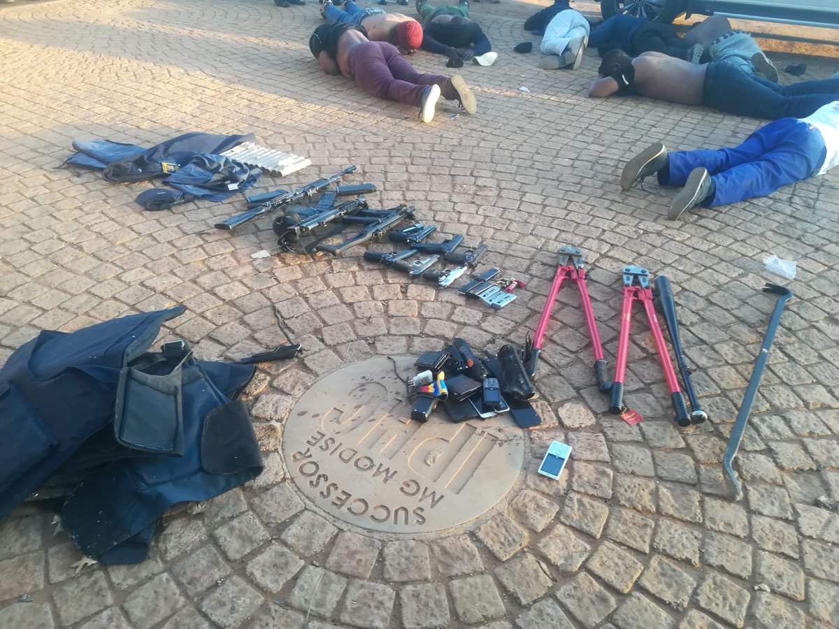 SAPoliceService's tweet photo. #sapsGP Early hours this morning #SAPS was alerted to a hostage situation &amp; shooting @ International Pentcost Holiness Church, Zuurbekom, 30 suspects arrested &amp; seized more than 25 firearms. 5 fatalities are confirmed. The scene is still active with SAPS Hostage Negotiators. TM https://t.co/5sMjYkYFjg