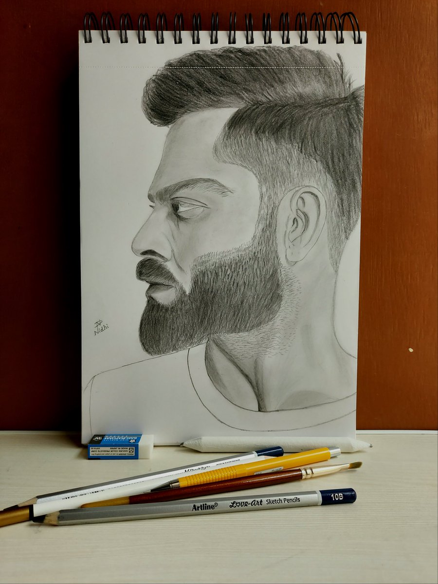 shwetat600's tweet photo. Hello @imVkohli please have a look on a wonderful clear sketch made by my sister in law @nidhisingh90 in this Quarantine period๐ Her tremendous skills drooling us wonder ..
#CaptionCool #ViratKohli #Sketch #Quarantineactivity #Unlock2 #art https://t.co/BfhApgIhEb