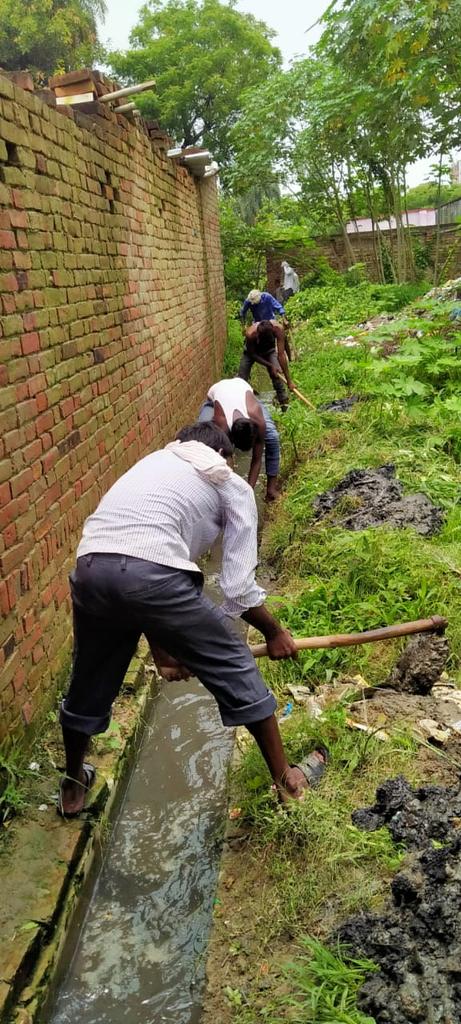 Swkshata abhiyan in Hanswar G.P. of Ambedkar Nagar
