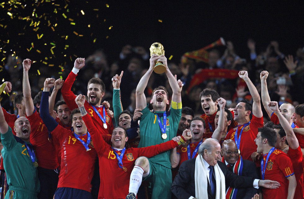 Iker Casillas tweet media