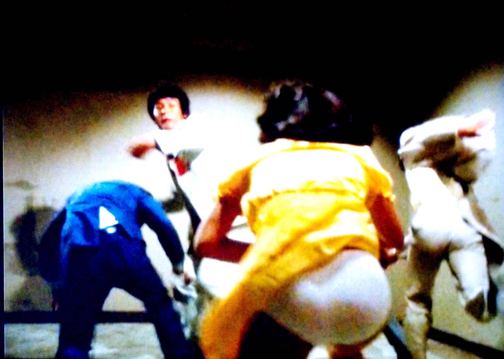 パンチラドラマ 東映チャンネルで放送してたサスペンスドラマ 「現代鬼婆考・殺愛」を観ました。しかしサスペンスと言うより完全に千葉真一さん主演のアクションドラマでした。デビュー間もない志保美悦子さんのカラテパンチラアクションも素晴らしい  ...