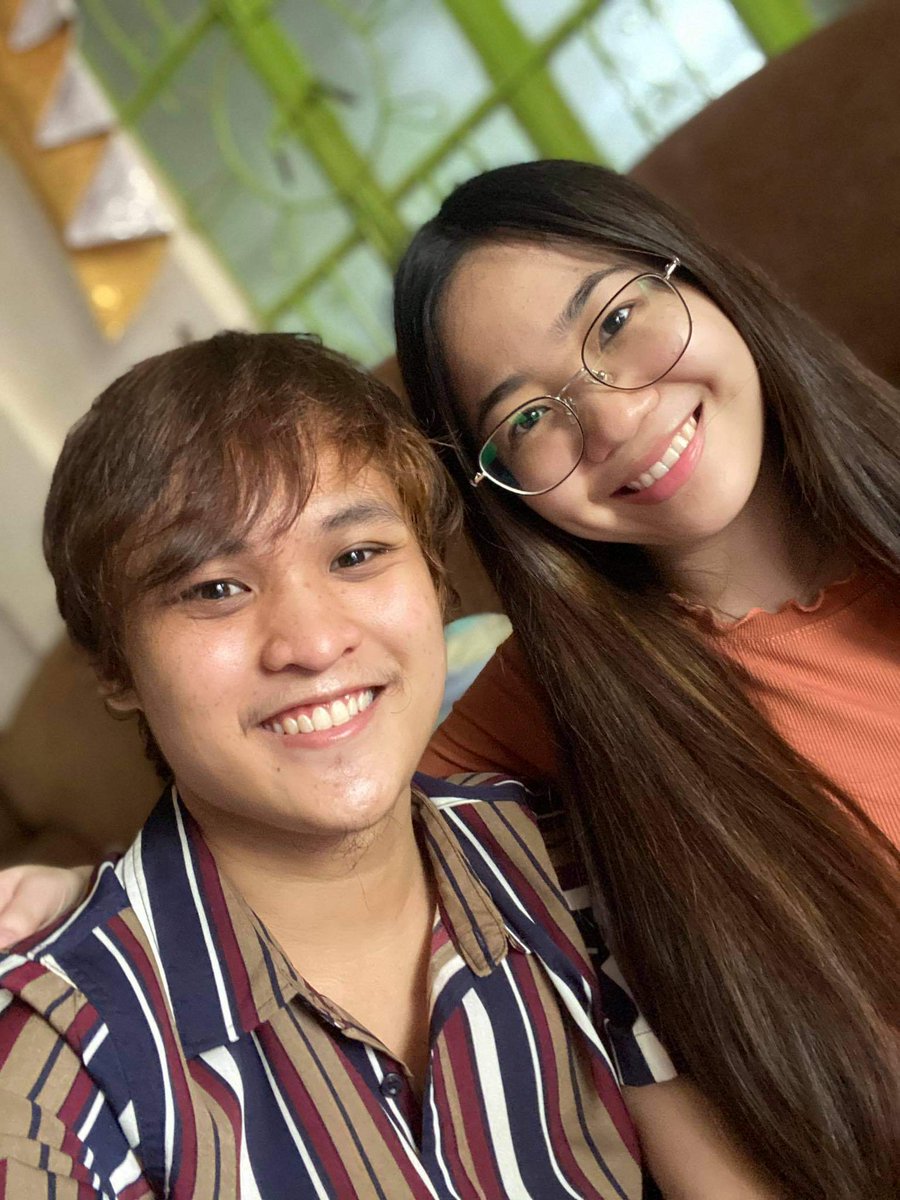 mcsuu_'s tweet photo. May bisiita akong di naligo THANK YOU!! ❤️ #RyCon #iPhone11 https://t.co/usV1PaXlPH