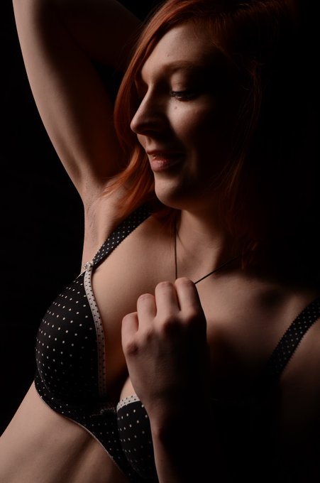 An was ich da wohl gerade gedacht habe? 🙄  #throwback #oldpic #model #modeling #underwear #bra #redhead<a href="/tag/throwback"class="tags">#throwback</a><a href="/tag/model"class="tags"><span>#model</span></a><a href="/tag/cute"class="tags"><span>#cute</span></a><a href="/tag/girl"class="tags"><span>#girl</span></a><a href="/tag/sexy"class="tags"><span>#sexy</span></a><a href="/tag/redhead"class="tags"><span>#redhead</span></a><a href="/tag/underwear"class="tags"><span>#underwear</span></a><a href="/tag/modeling"class="tags"><span>#modeling</span></a>