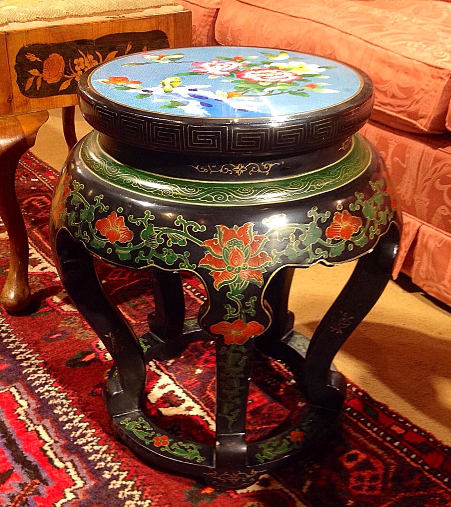 eversleybarn's tweet photo. #japanesegardenseat #japanesecloisonnetable #japanesefurniture #vintagesidetable #vintagegardenseat #decorativeantiques #sidetables #gardenseats #judsmithantiques #eversleybarnantiques
https://t.co/Tu9ZUsQLKA https://t.co/2YLIJoPwav