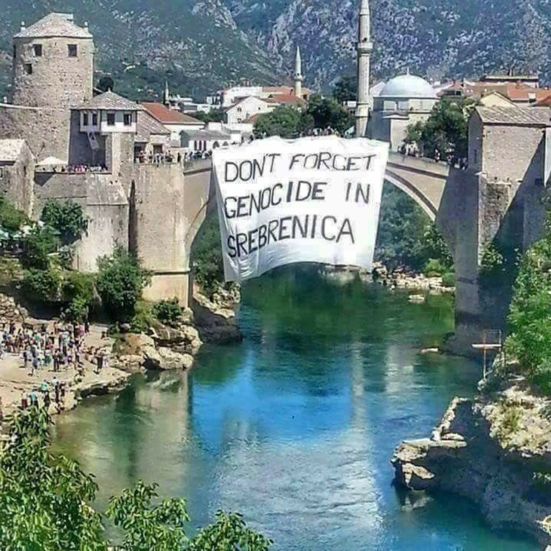 BosnianHistory's tweet photo. United Nations Secretary-General Kofi Annan on 11 July 2000:

"The tragedy of Srebrenica will forever haunt the history of the United Nations." https://t.co/ZgcEQb3M1P